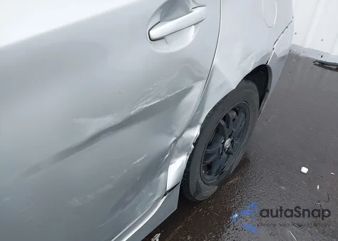 2013 Toyota Prius Three из США, поврежденный, VIN JTDKN3DUXD5588765